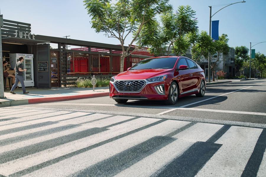 Hyundai IONIQ hybrid (AE) 2019 года  (NA) (фото 3 из 20)